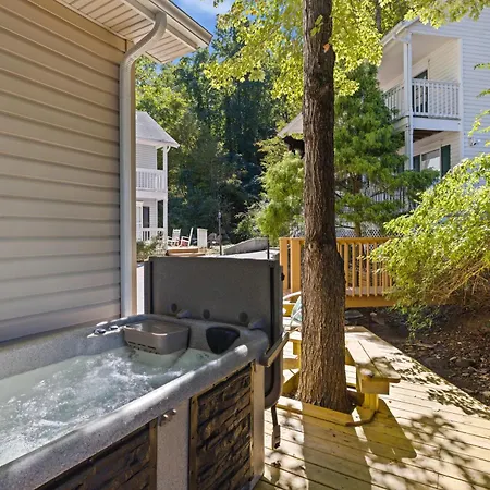 Little Bear Cottage Is Located Only A Half-Mile Away From Downtown Gatlinburg!